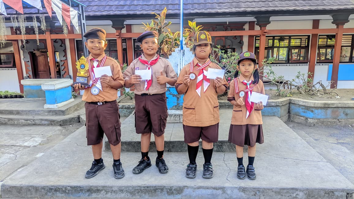 SD Negeri 5 Yehembang Kembali Berikan Apresiasi kepada Siswa Berprestasi Tingkat Kabupaten