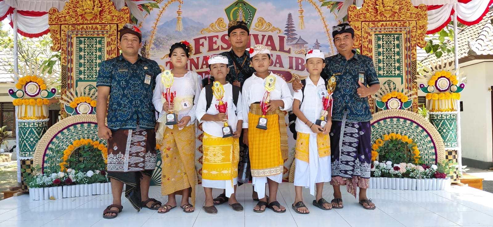 SD Negeri 5 Yehembang Raih Empat Juara pada Festival Tunas Bahasa Ibu Tingkat Kabupaten Jembrana